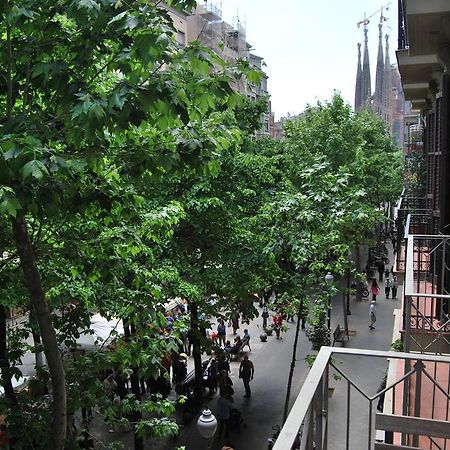 Gaudi Sdb Apartment Barcelona Exterior photo